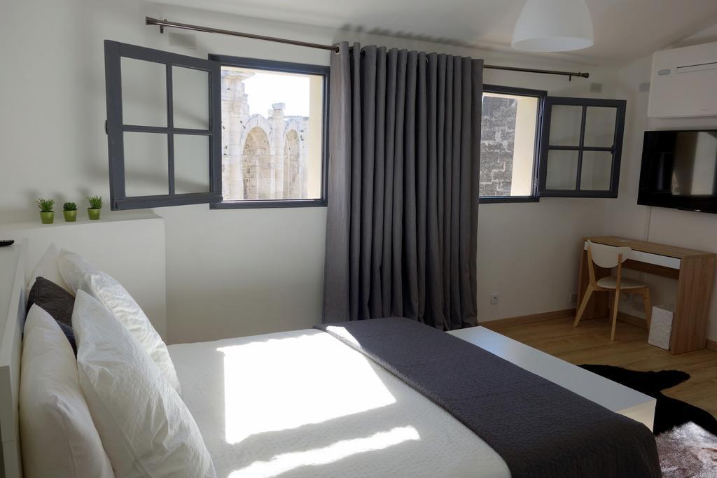 Appartement Arles Hideaway - Le Duplex des Arènes Chambre photo